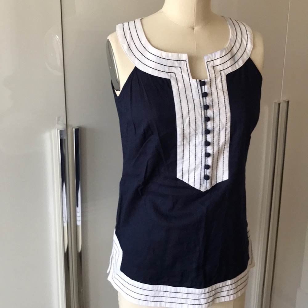 Lilly linen top